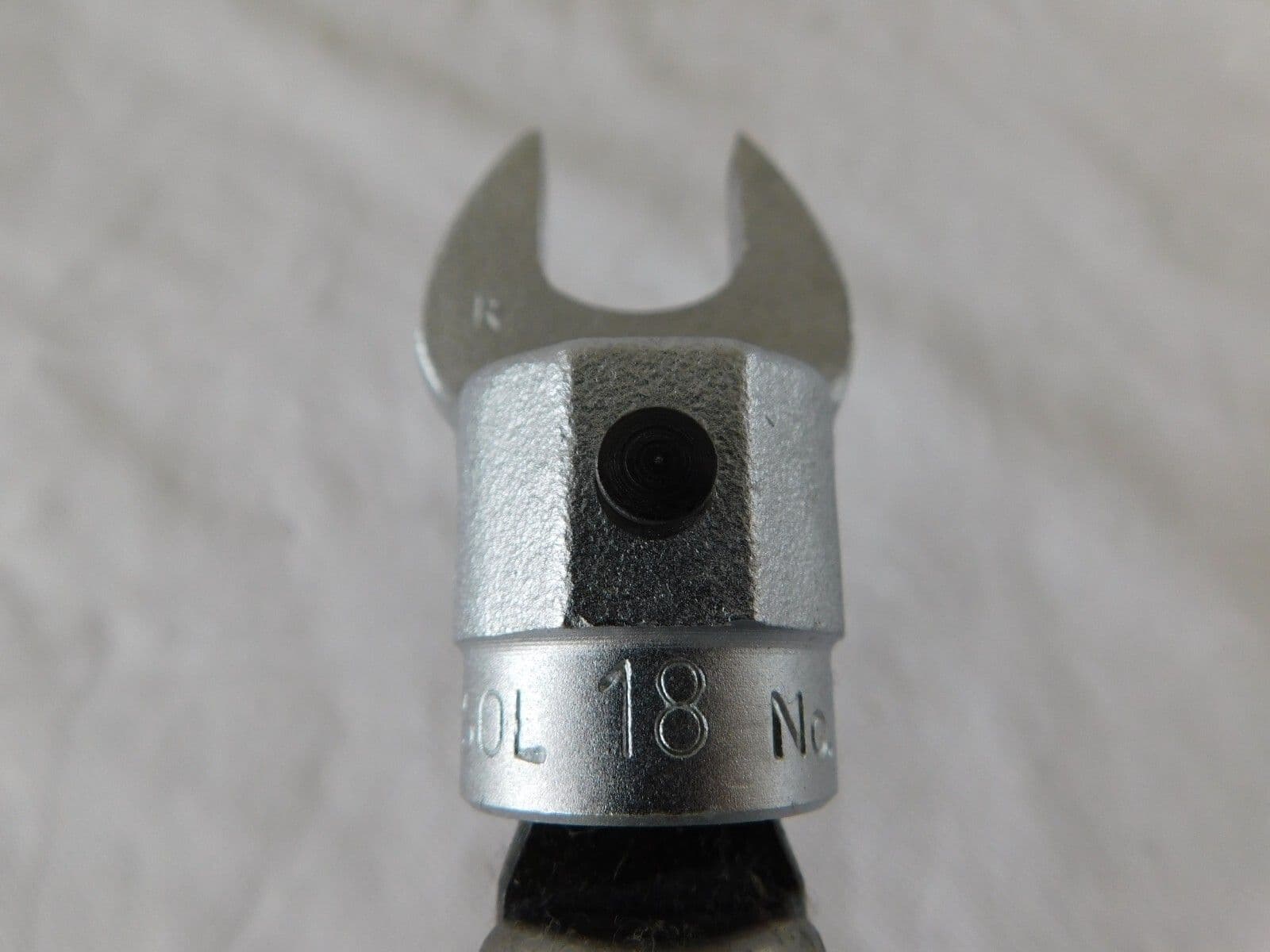 Torque Leader Torque Wrench Pre Set 10-65N m Model TBN65E D6B