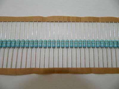 Vishay High Voltage Resistors, VR37, 6.8 MΩ, +/- 5%, 0.5W [3R1E, EC49]