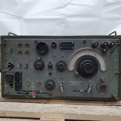 WW2 Reception Set R107, Communications Receiver, ZA3050, SN 11498