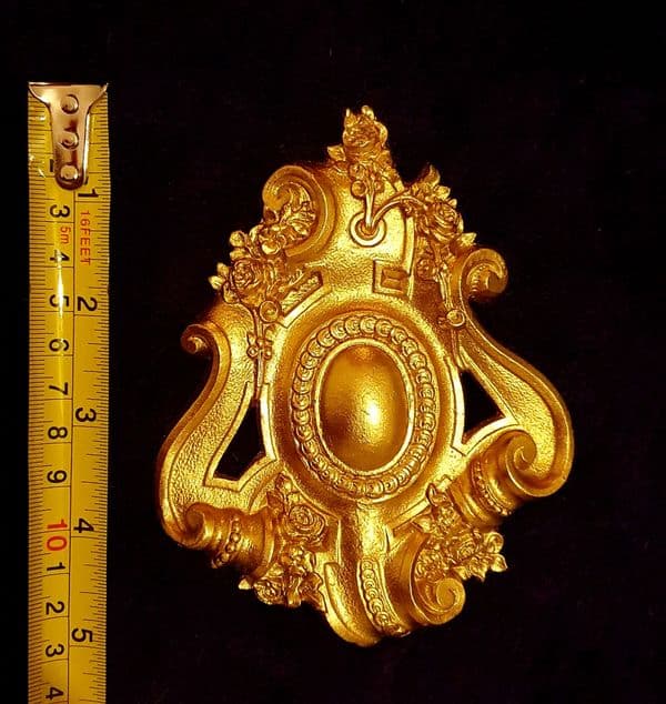 DECORATIVE ORNATE LOUIS XV STYLE PLASTIC MOULDING WALL DECORATION (No42)