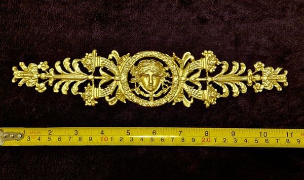 DECORATIVE PLASTIC MOULDING LOUIS XVI ANTIQUE STYLE APPLIQUE GILT WHITE WALL DECORATION (No158)