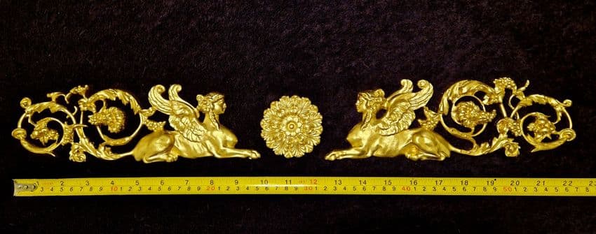 DECORATIVE PLASTIC MOULDING LOUIS XVI ANTIQUE STYLE APPLIQUE GILT WHITE WALL DECORATION (No166)