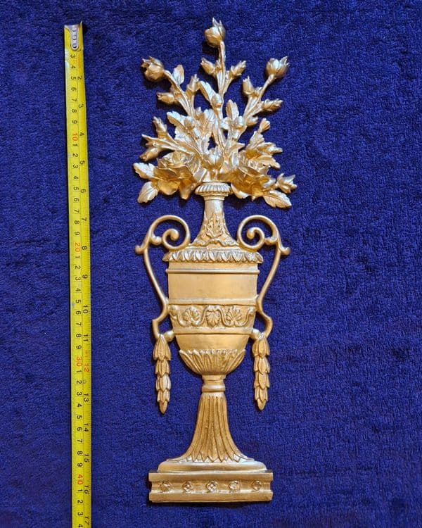 DECORATIVE RESIN PEDIMENT LOUIS XVI CHERUBS FLORAL APPLIQUE GILT WHITE DECORATION (No186)