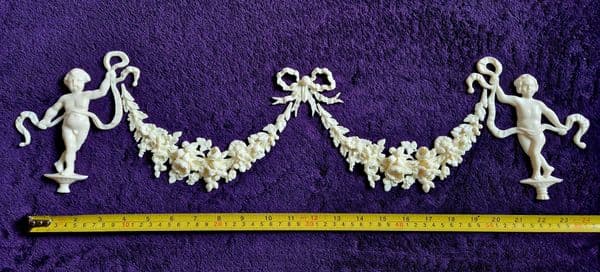 DECORATIVE RESIN PEDIMENT LOUIS XVI CHERUBS FLORAL APPLIQUE GILT WHITE DECORATION (No169)