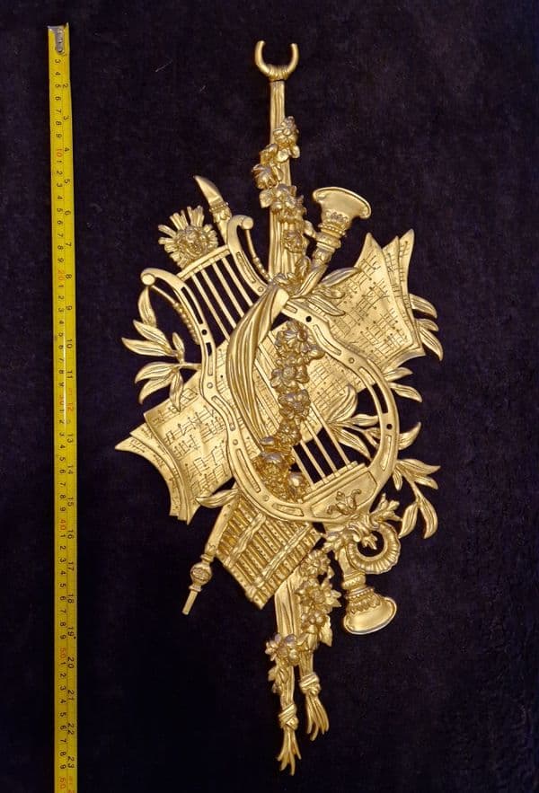 LARGE DECORATIVE PLASTIC PANEL PEDIMENT LOUIS XV APPLIQUE GILT WHITE DECORATION (No183)