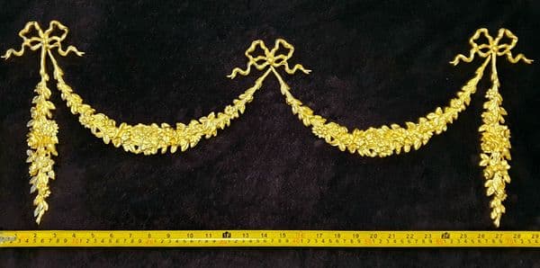 LARGE DECORATIVE RESIN PEDIMENT LOUIS XVI FLORAL APPLIQUE GILT WHITE DECORATION (No143)
