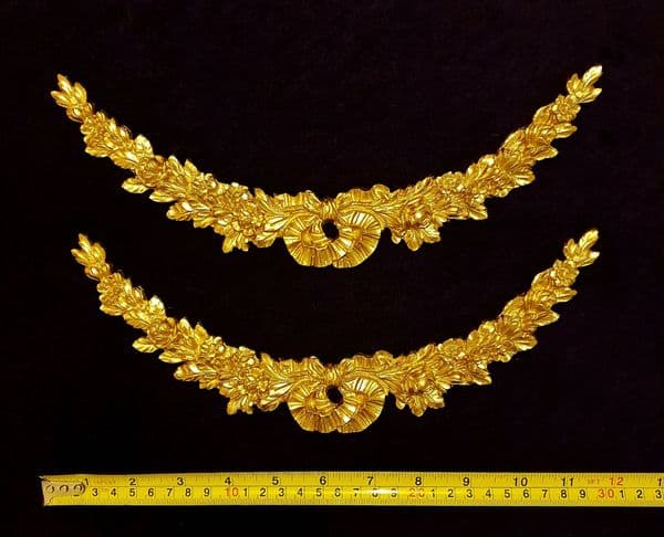 PAIR DECORATIVE FLORAL MOULDING WALL FURNITURE DECORATION (No13)