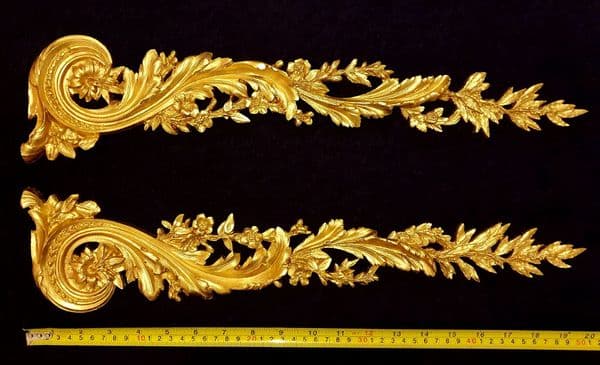 PAIR DECORATIVE MOULDING ANTIQUE ORNATE WALL OR FURNITURE DECORATION (No96)