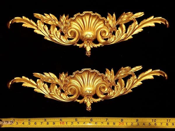 PAIR DECORATIVE MOULDING ANTIQUE ORNATE WALL OR FURNITURE DECORATION (No10)