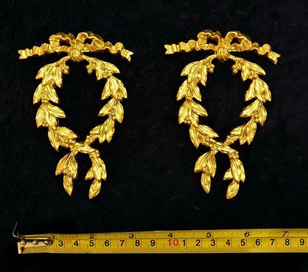 PAIR DECORATIVE MOULDING ANTIQUE STYLE WALL MIRROR DECORATION (No63)