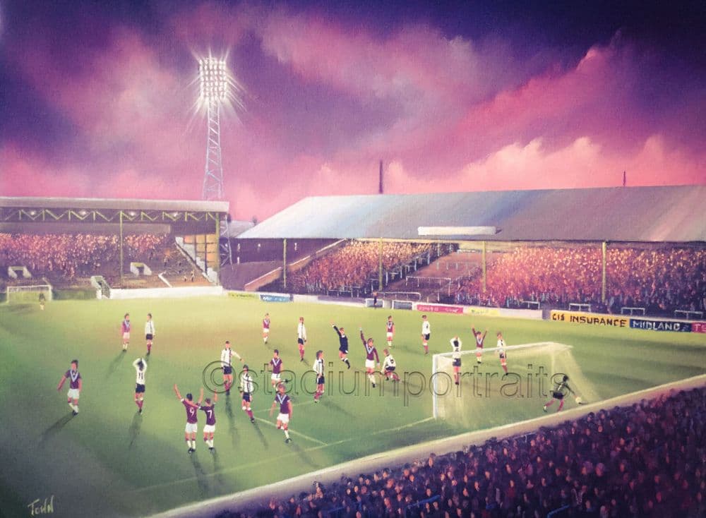 Burnley - The Longside Turf Moor 1970 s - 20 x 30 Box Canvas Print