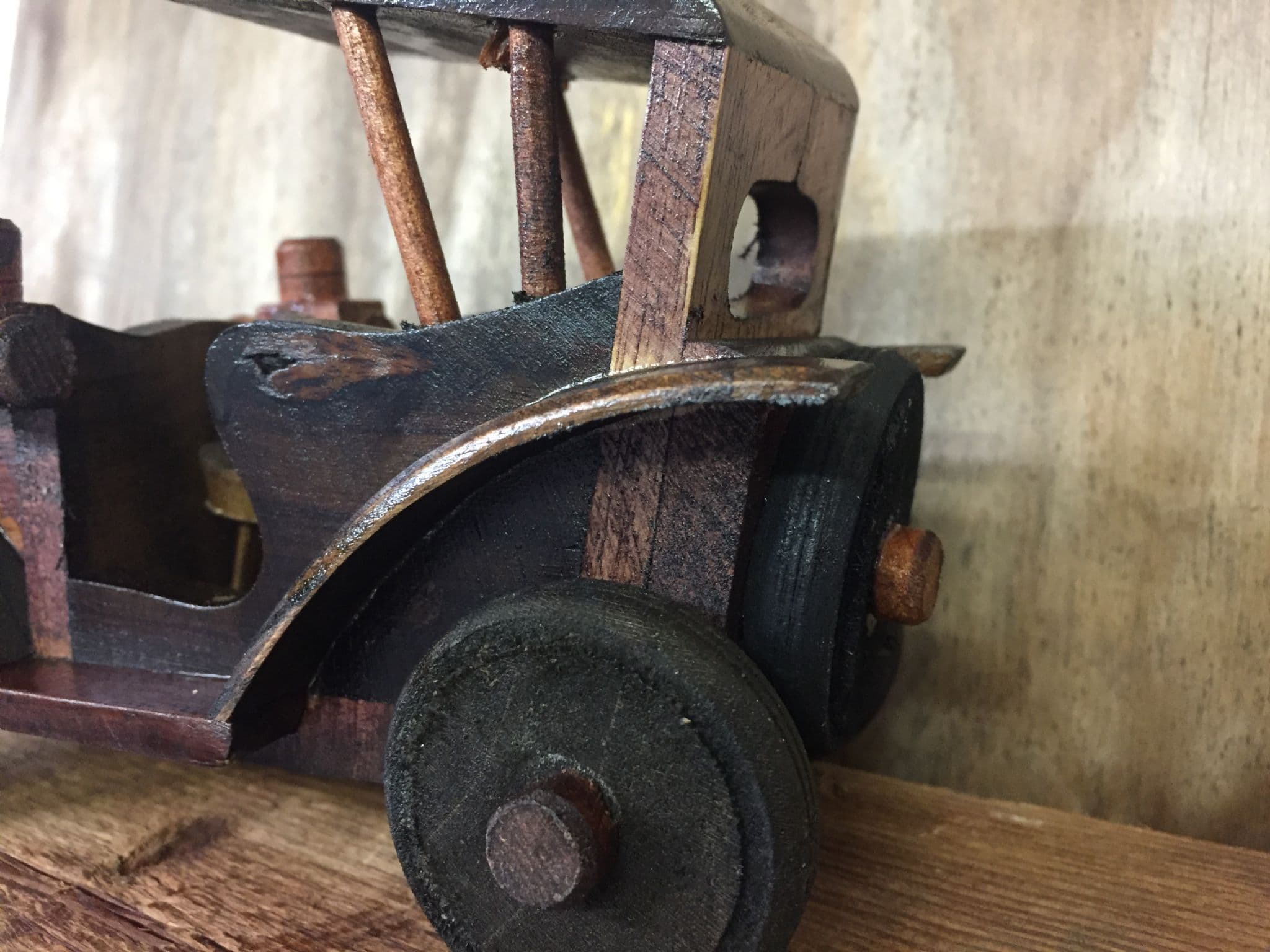 Hand Crafted Wood Classic Saloon Car with Turning Wheels