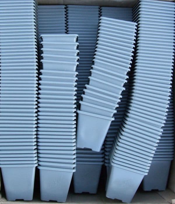 100 - 7cm Square Grey Plant pots HSP