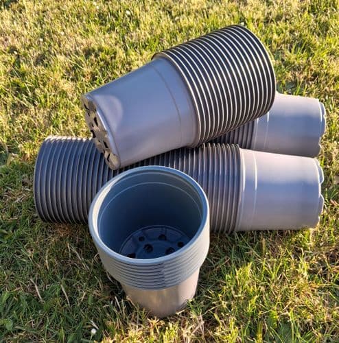 1000 - 1 Litre  Grey Round Plant Pots 13cm  by Desh