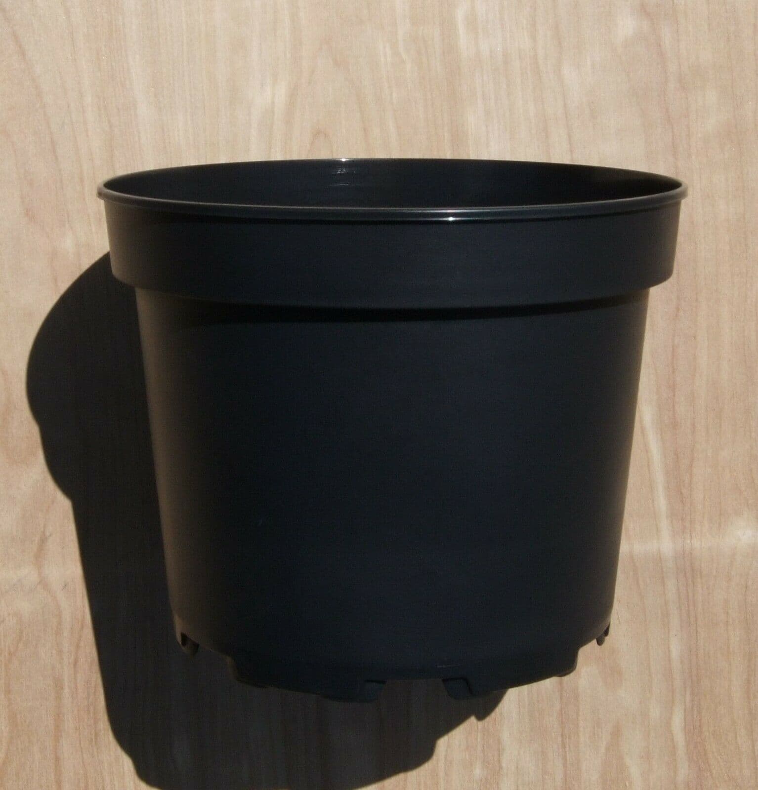 5 x 3 litre black round plant pots