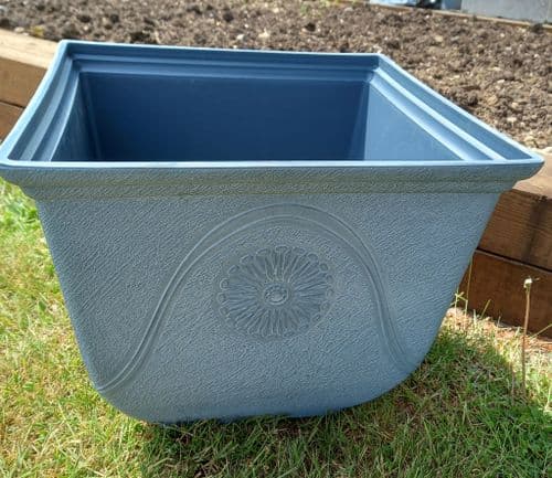 Anaheim Square  14.5" Premium Planter Aged Lead Efect