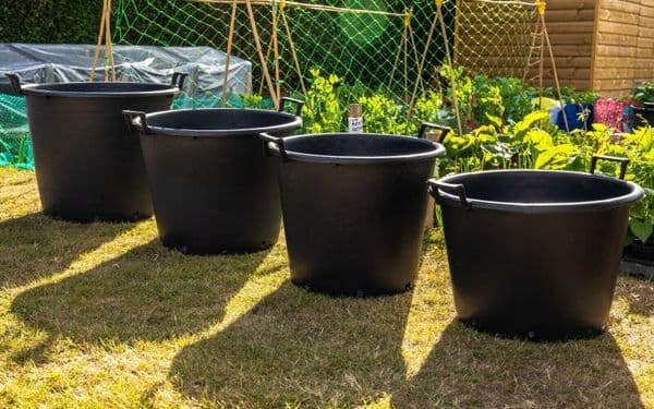 Black Plastic Plant Pot  , Flower Pots, Tubs over 30litres with  Hadles