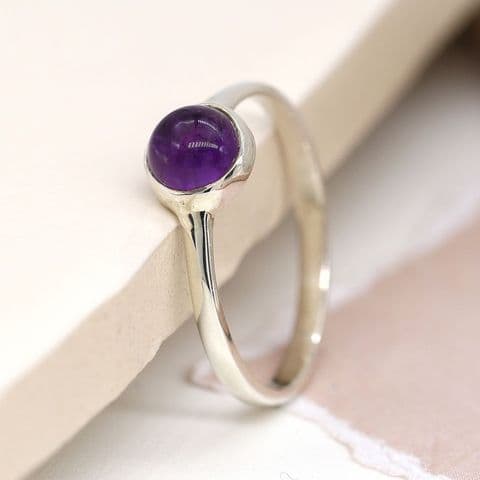 AMETHYST CAB STERLING SILVER RING - SIZE 54 (SMALL)