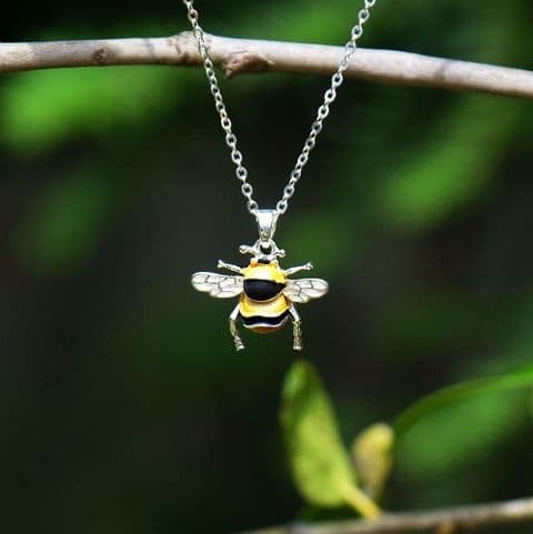 BEE INSECT NECKLACE IN SILVER