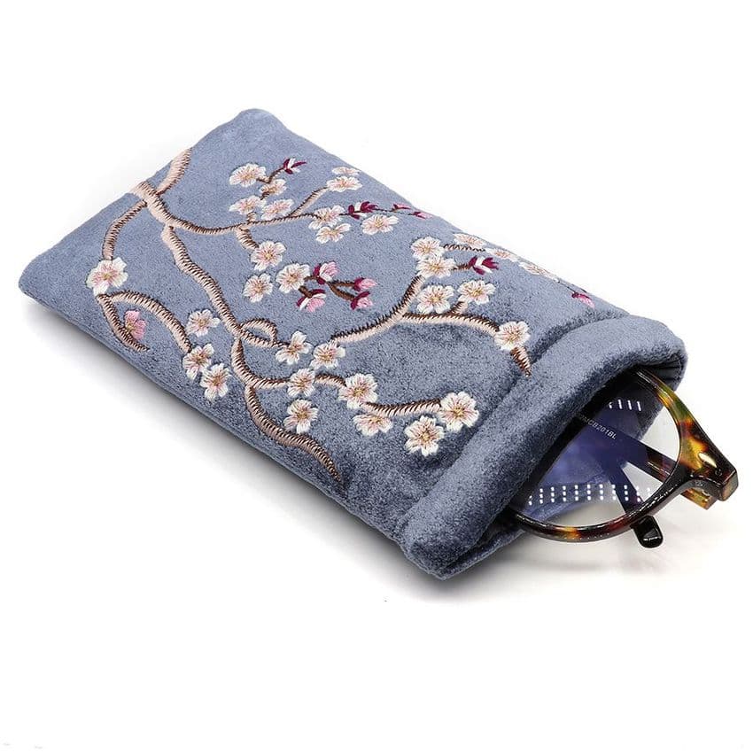 BLUE VELVET SAKURA EMBROIDERED GLASSES CASE