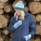 BOTANICAL WRISTWARMERS IN DAISY