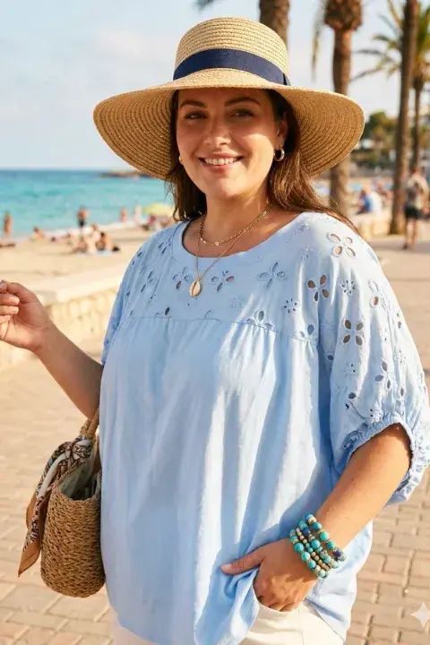 BRODERIE TRIM OVERSIZED TOP