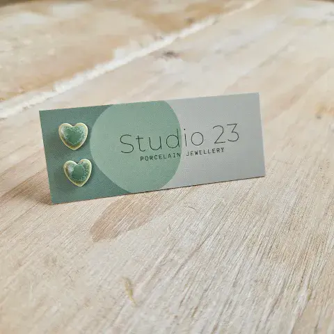 CERAMIC HEART STUD EARRINGS