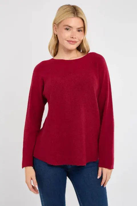 CLASSIC SCOOP NECK KNIT