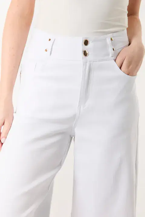 DOUBLE GOLD BUTTON DETAIL HIGH WAISTED JEANS