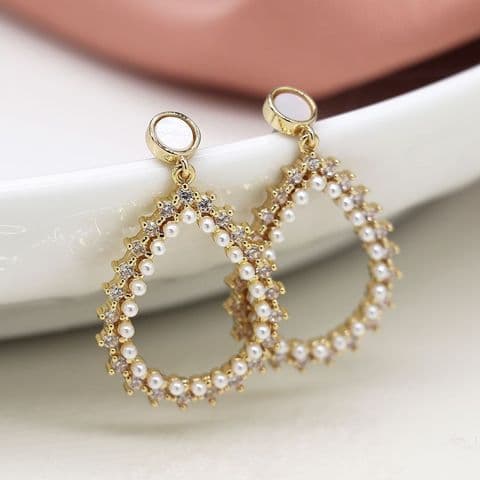 FAUX GOLD,PEARL AND CRYSTAL TEARDROP AND SHELL CIRCLE STUD EARRINGS