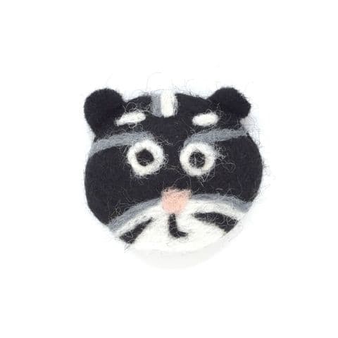 FELT BLACK CAT MAGNET