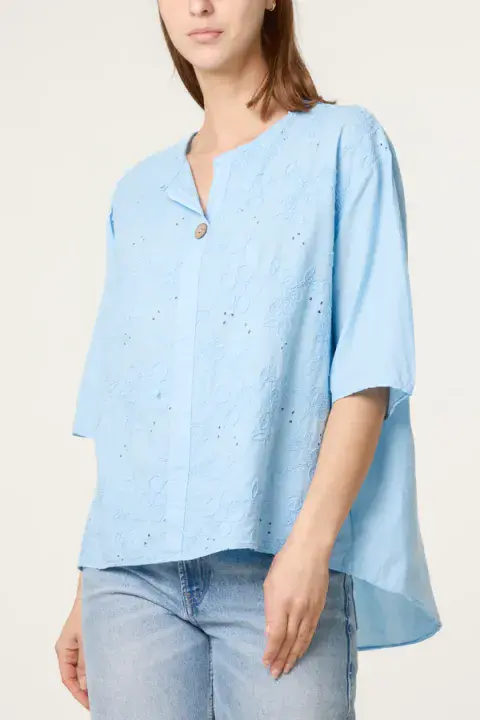 FLORAL COTTON EMBROIDERED TOP