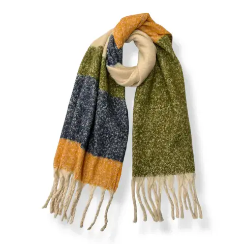 FLUFFY COLOUR BLOCK SCARF