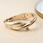 GOLDEN CROSSOVER HINGED BANGLE