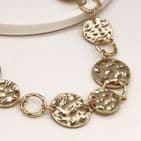 GOLDEN HAMMERED DISC LINKED NECKLACE