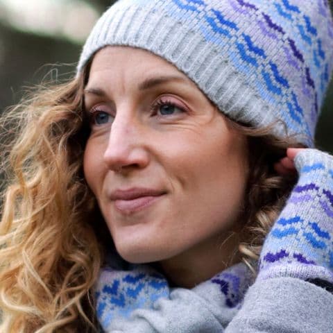 GREY & BLUE MIX HEARTS BEANIE HAT