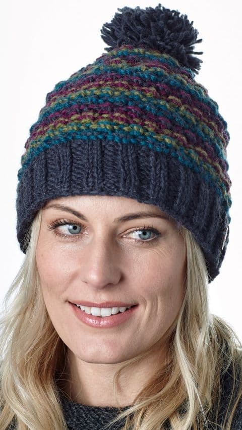 HAND KNITTED BLACKBERRY BOBBLE HAT