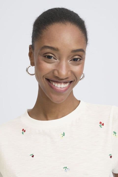 IHOLYA SHORT SLEEVE IN CLOUD DANCER