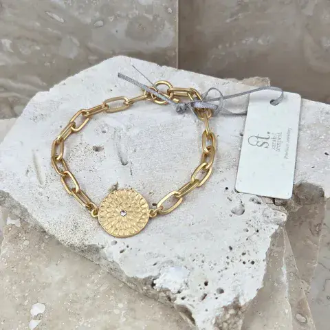 IMPRINTED CIRCLE WITH CRYSTAL COMPONENT BRACELET IN GOLD