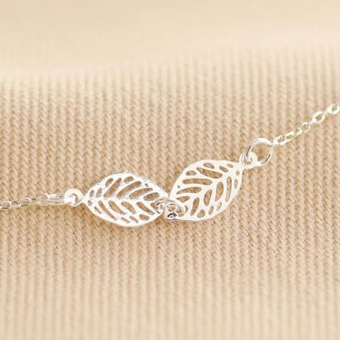 LINKED LEAF NECKLACE