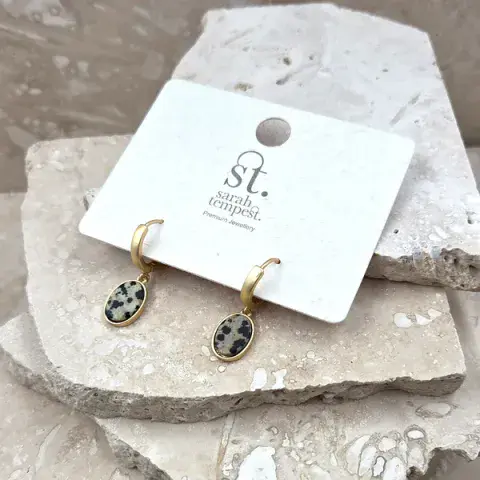 LUXE SEMI PRECIOUS OVAL HOOP EARRINGS IN GOLD