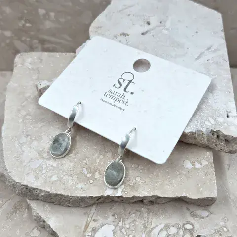 LUXE SEMI PRECIOUS OVAL HOOP EARRINGS IN SILVER
