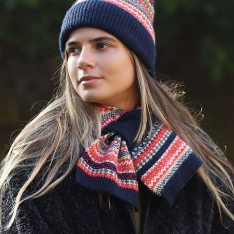 NAVY AND PINK FAIR ISLE PULL THROUGH SCARF (1)