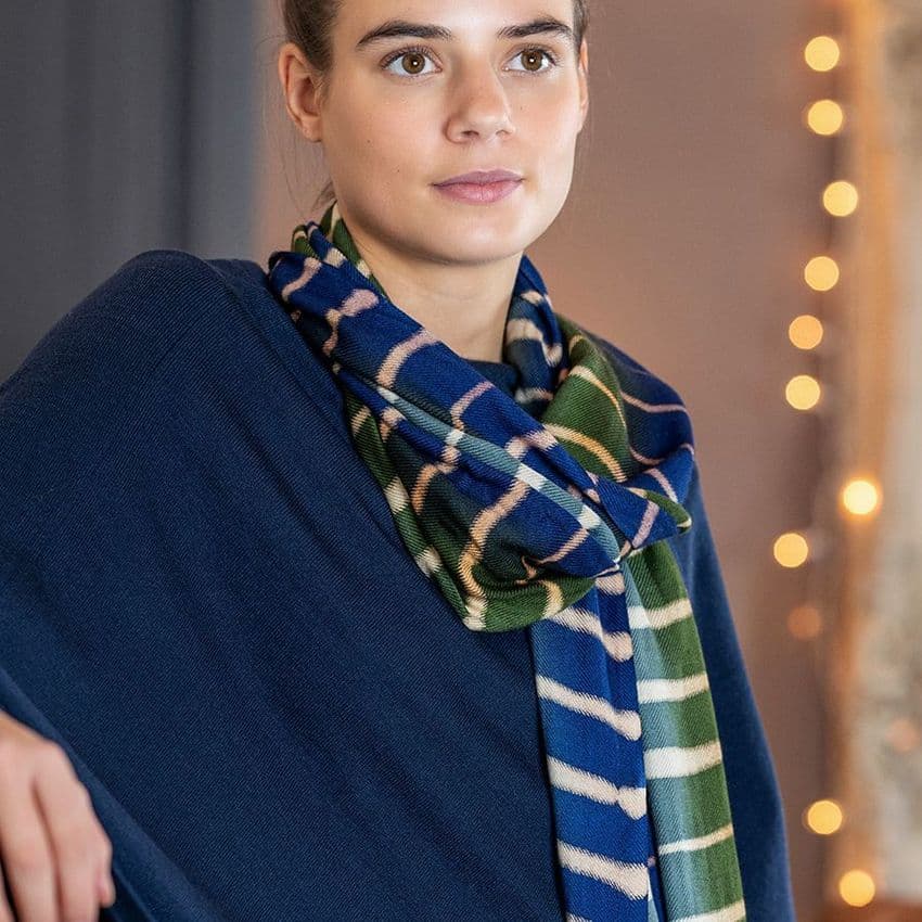 NAVY/OLIVE MIX BATIK DYED BAMBOO VISCOSE SCARF