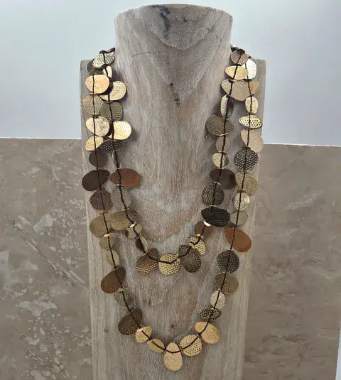 PETAL-LIKE DOUBLE STRAND LONG NECKLACE ON GOLD