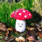 RED MUSHROOM KEYRING