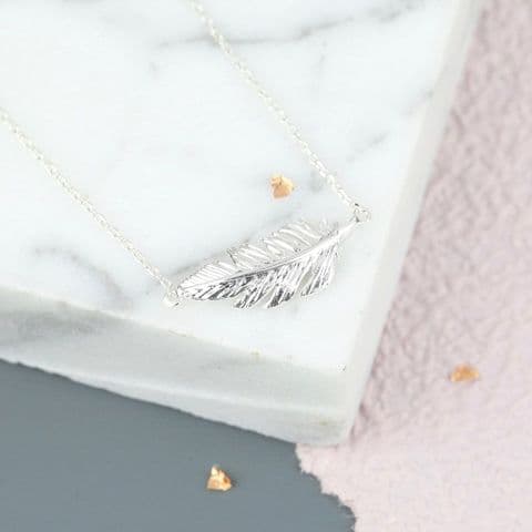 SILVER FEATHER NECKLACE