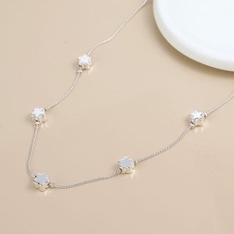 SILVER PLATE FLOWER STATION NECKLACE