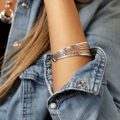 SILVER PLATED HAMMERED MULTI STRAND BANGLE