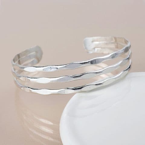 SILVER PLATED WORN HAMMERED TRIPLE LAYER BANGLE